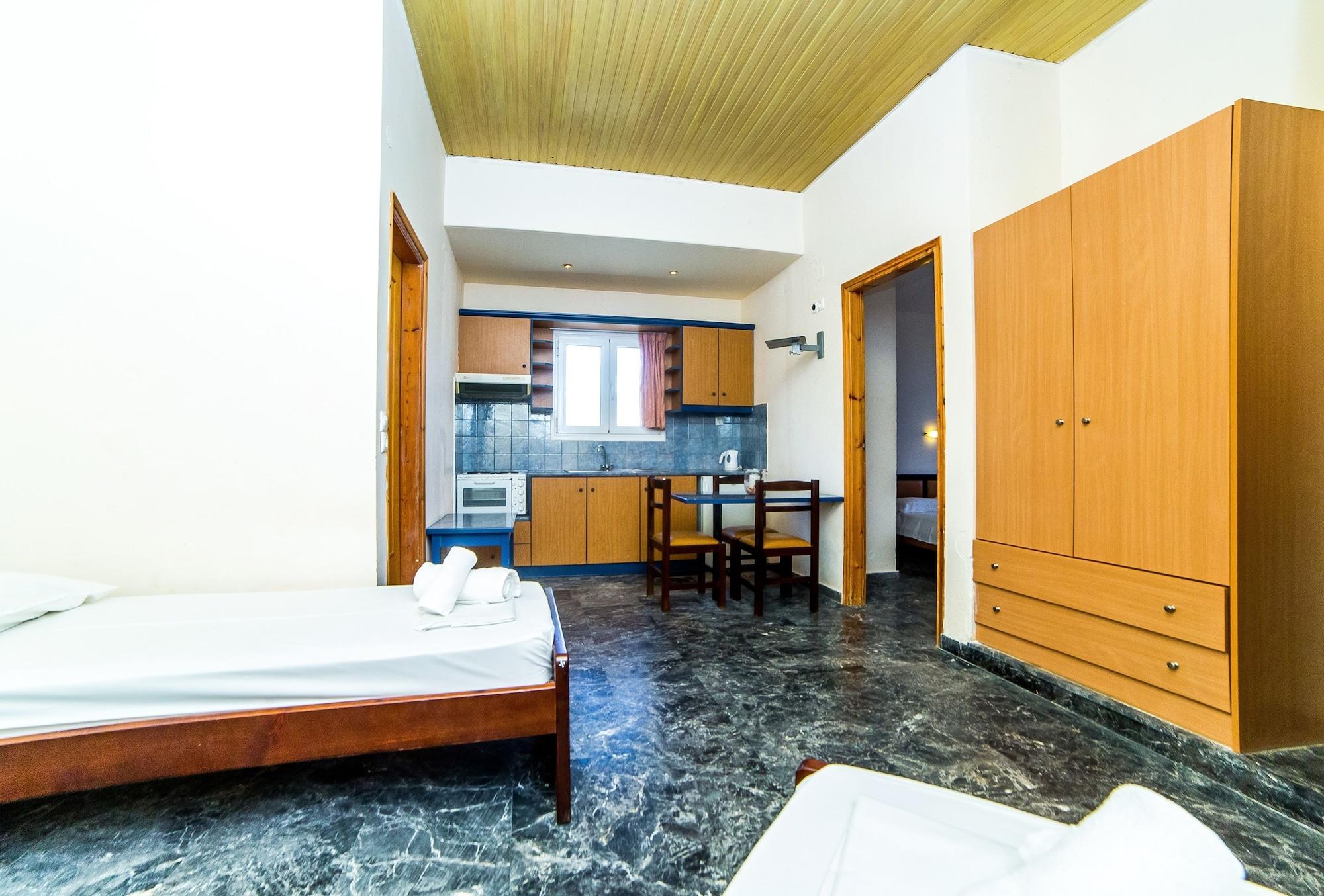 Ambrosia Hotel มาเลีย ภายนอก รูปภาพ