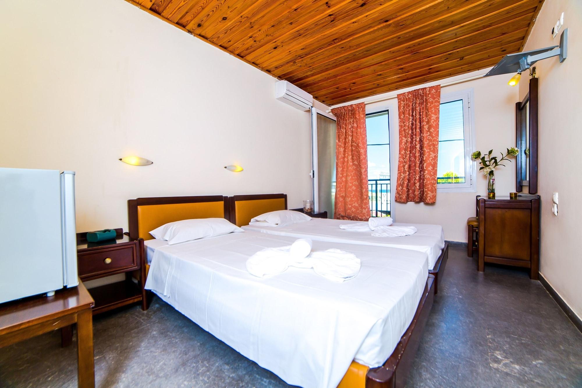 Ambrosia Hotel มาเลีย ภายนอก รูปภาพ