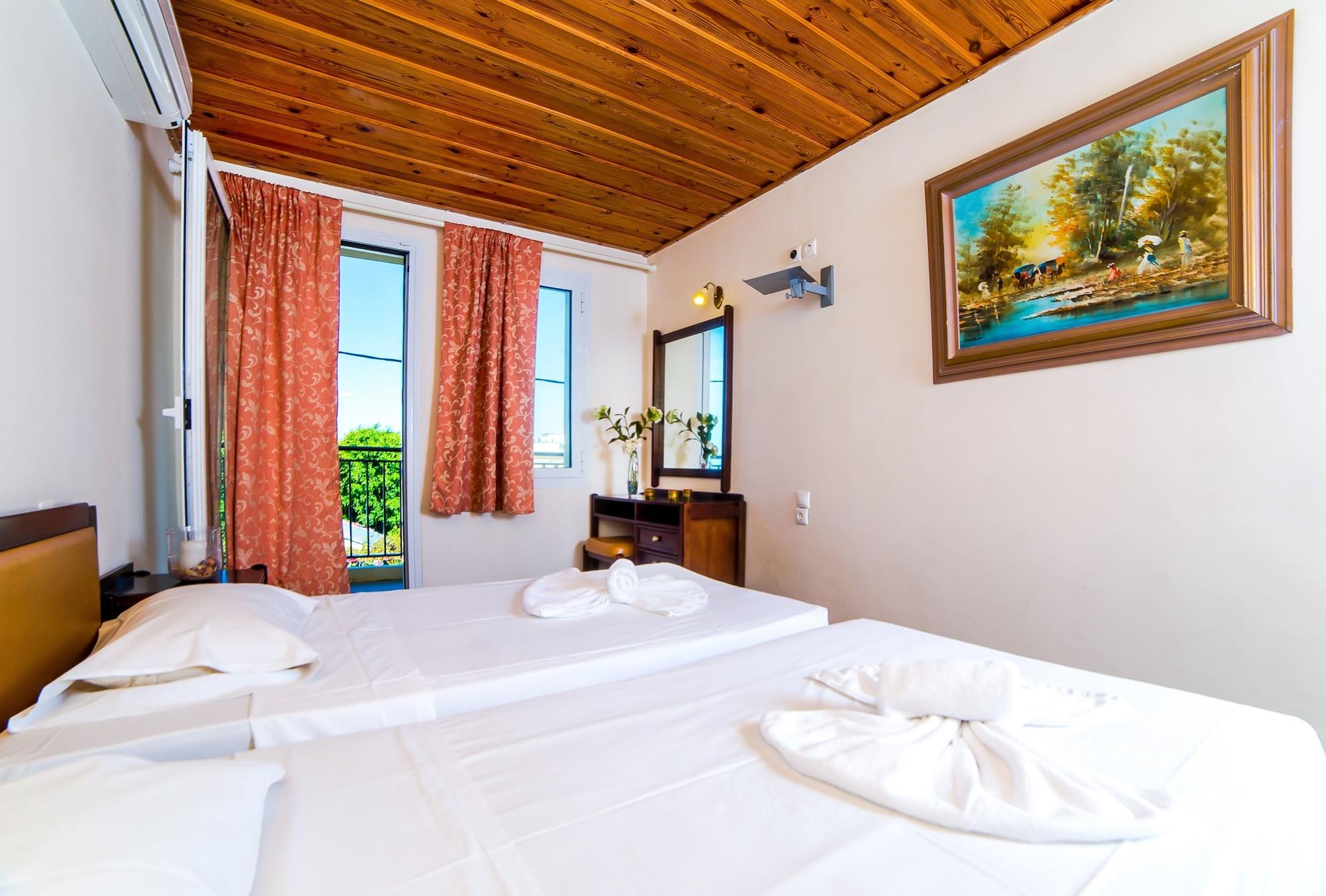 Ambrosia Hotel มาเลีย ภายนอก รูปภาพ
