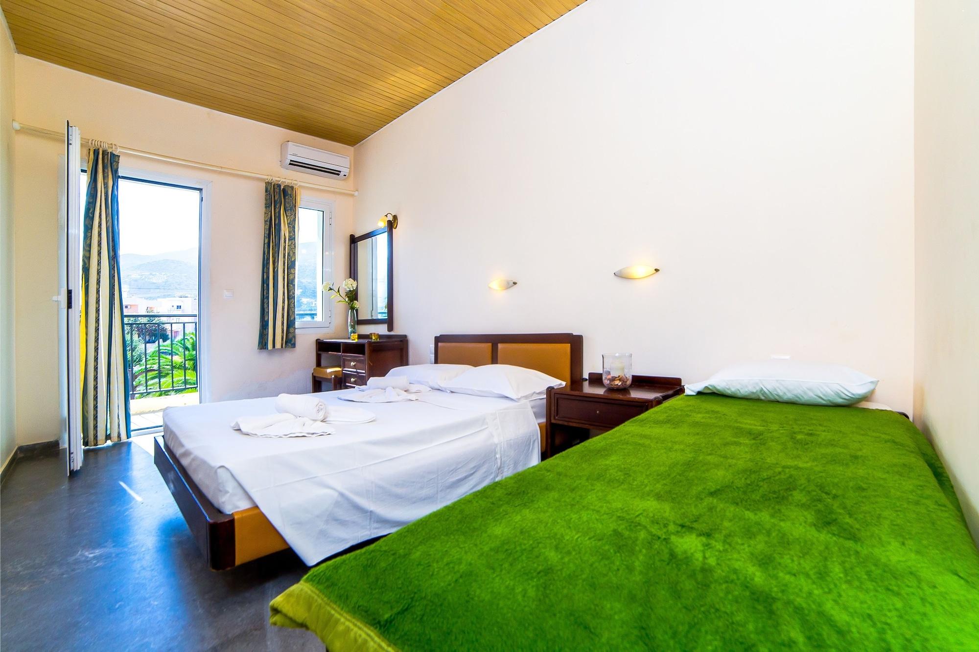 Ambrosia Hotel มาเลีย ภายนอก รูปภาพ