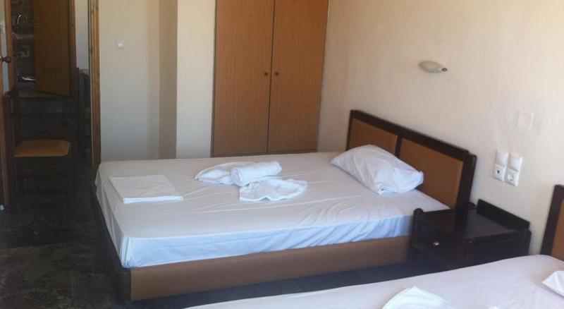 Ambrosia Hotel มาเลีย ภายนอก รูปภาพ