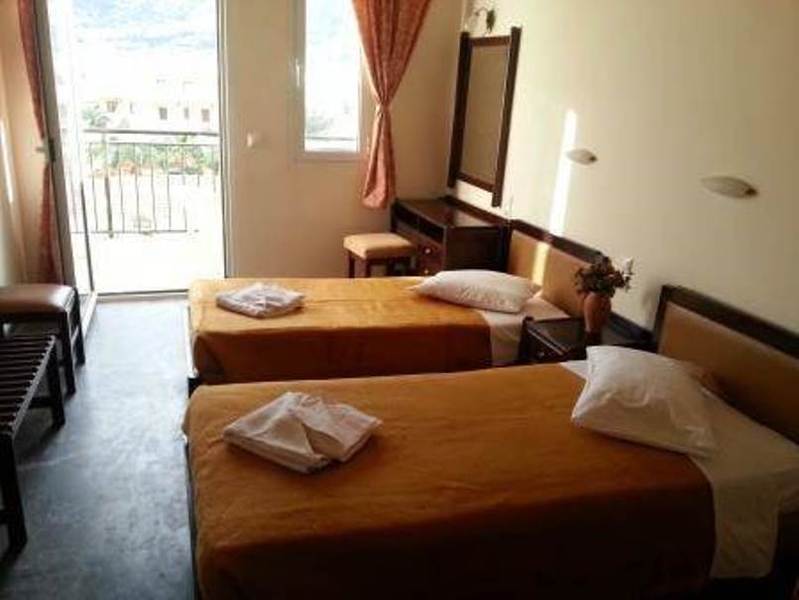 Ambrosia Hotel มาเลีย ภายนอก รูปภาพ