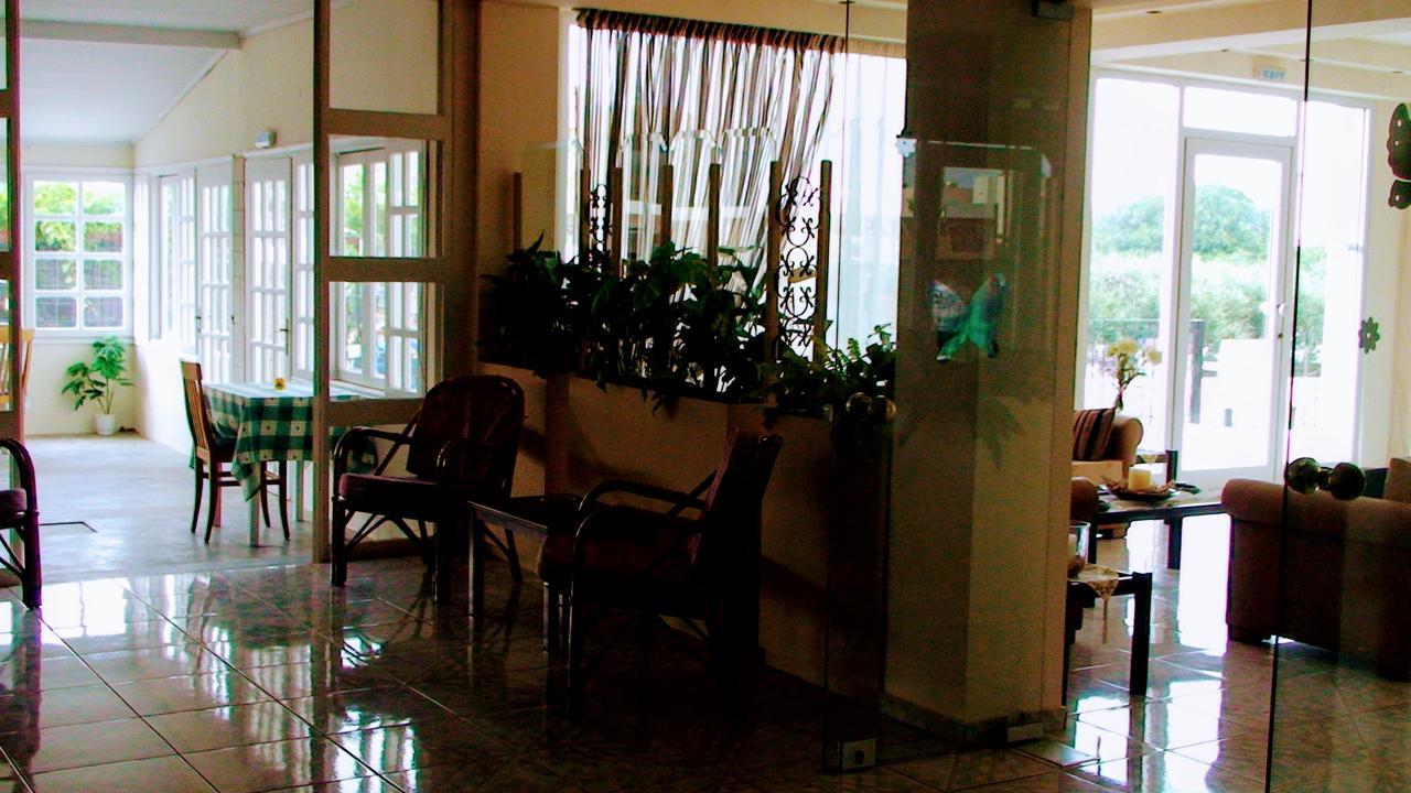 Ambrosia Hotel มาเลีย ภายนอก รูปภาพ