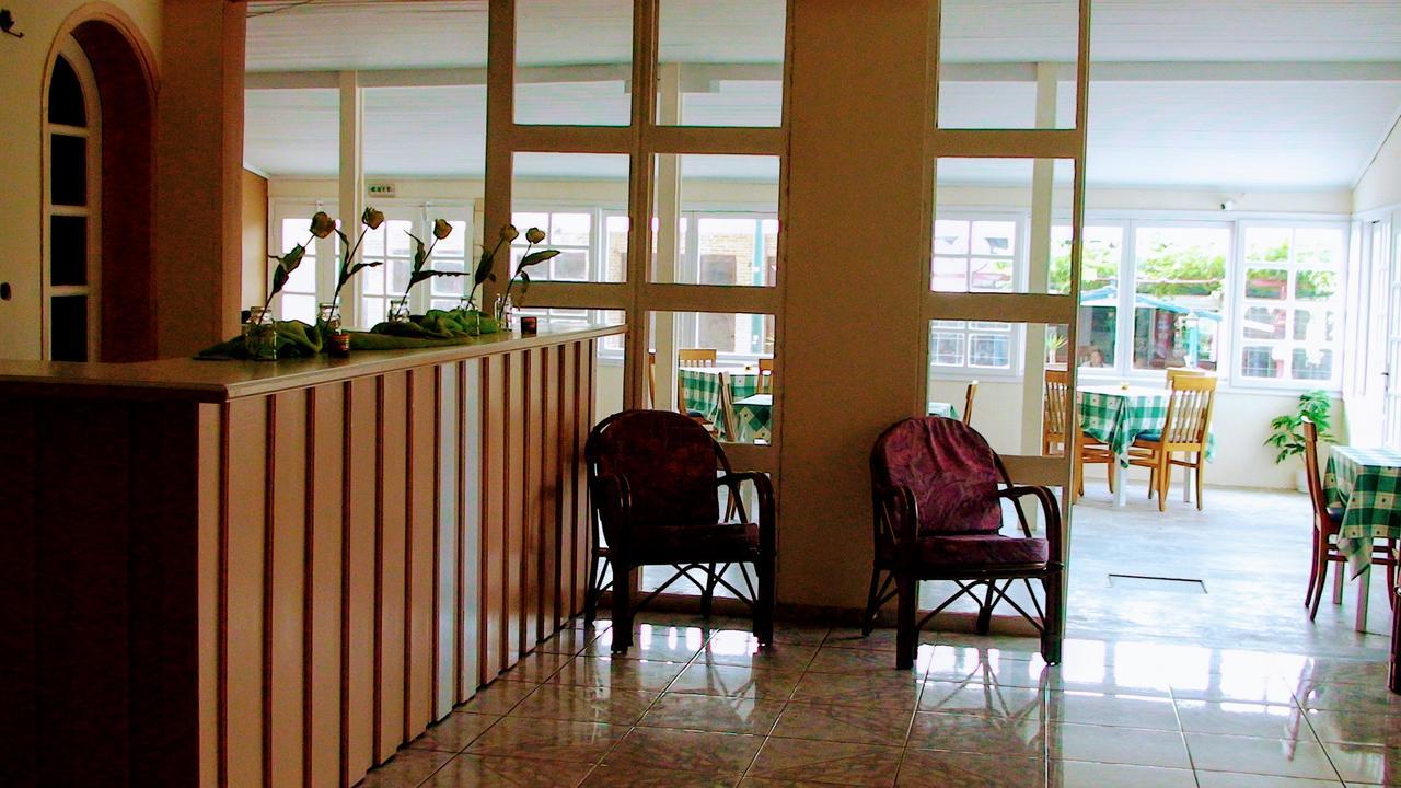 Ambrosia Hotel มาเลีย ภายนอก รูปภาพ